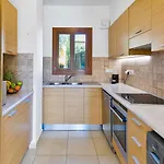 Beautiful Ground Floor Bc02 - Lelantos, Theseus Village Apartment *