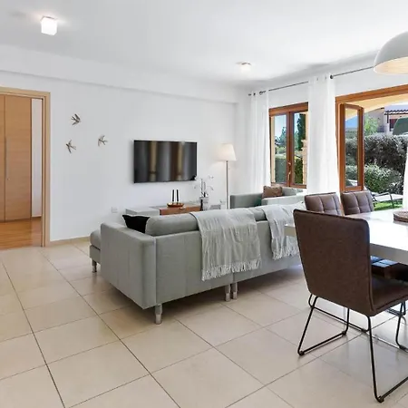 Beautiful Ground Floor Bc02 - Lelantos, Theseus Village * Куклия