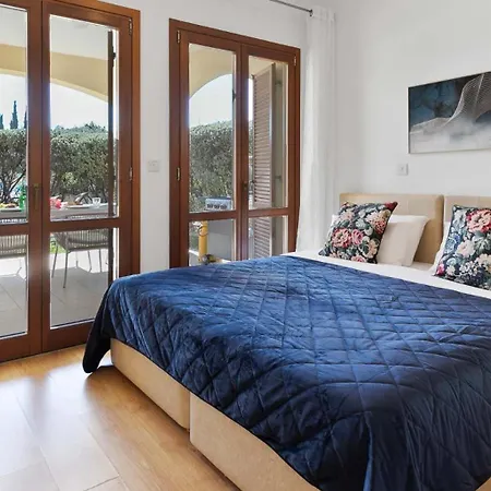 Beautiful Ground Floor Bc02 - Lelantos, Theseus Village * كوكليا