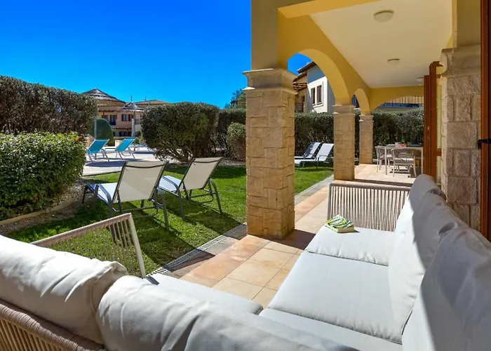 Beautiful Ground Floor Bc02 - Lelantos, Theseus Village *